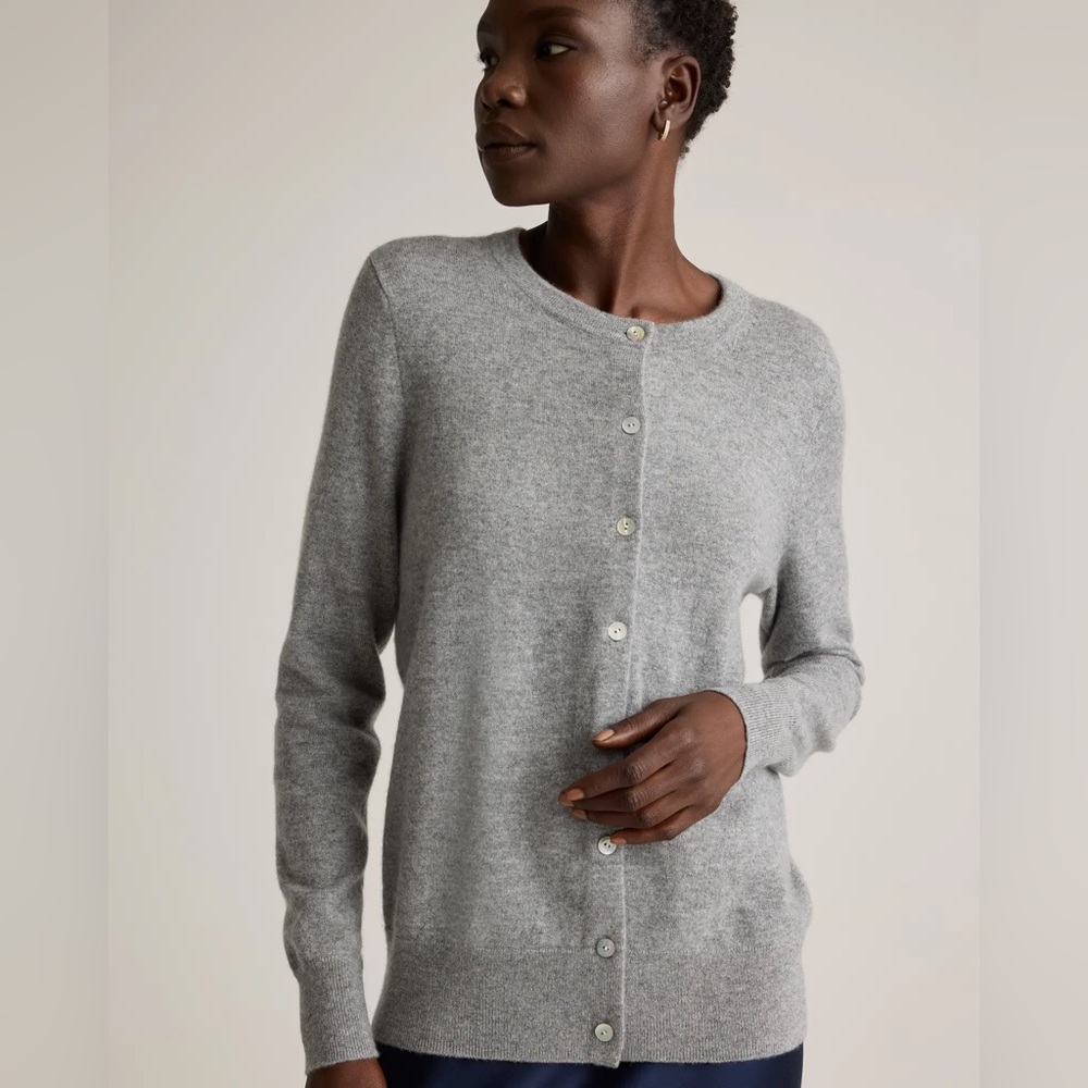 Quince Mongolian Cashmere Grey Cardigan size small